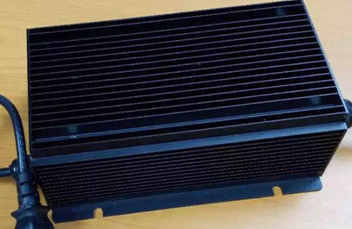 智能充电机1KW-2KW系列